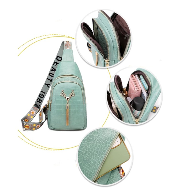 حقيبة كروس بودي بتصميم شرابة الغزلان مطرزة بأحرف عصرية للنساء