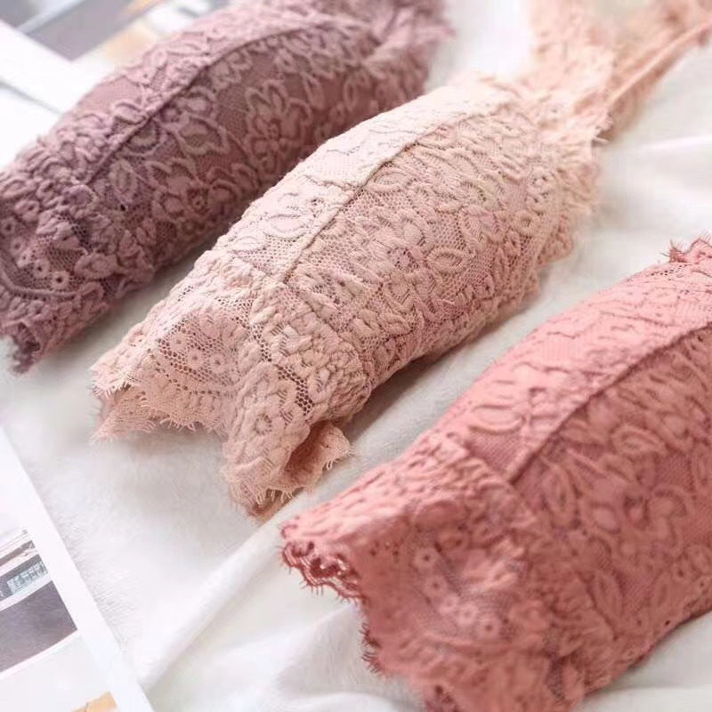 مجموعة حمالات صدر دانتيل عصرية مثيرة من الملابس الداخلية الفرنسية