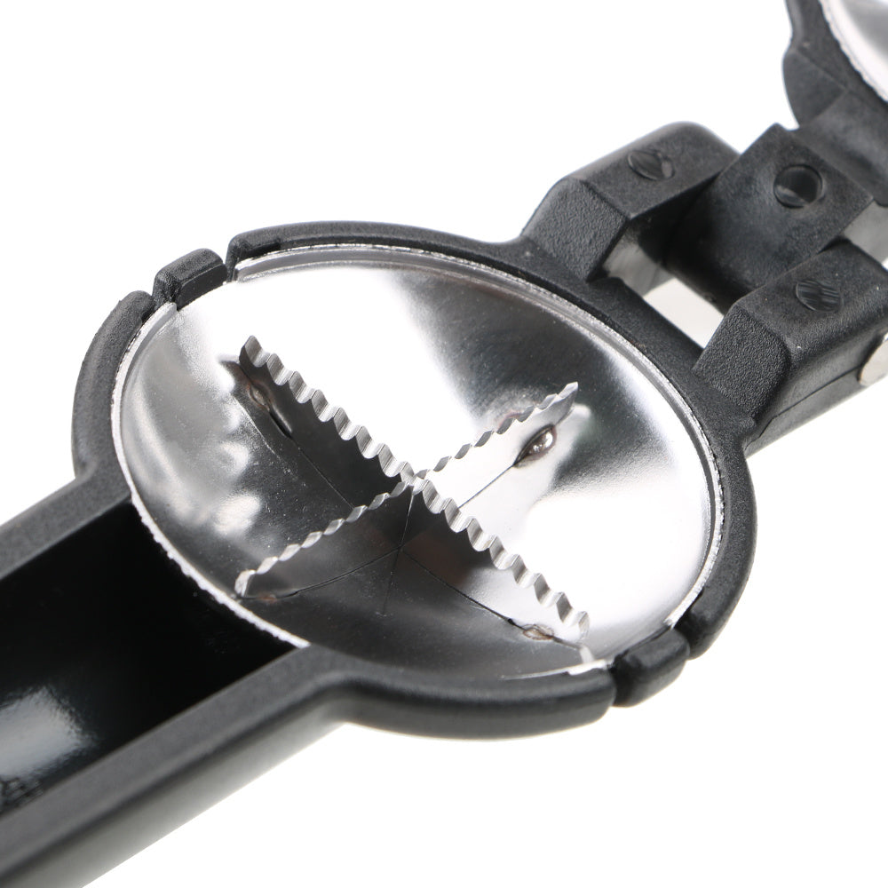 Multifunctional walnut clip