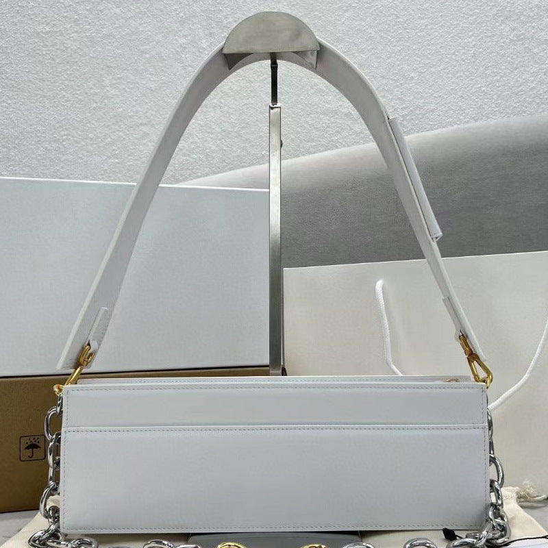 Sac à main pour femme en cuir baguette sous les bras