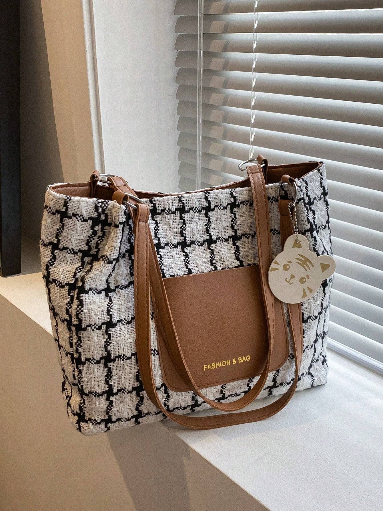 Plaid Shoulder Bag For Women, Large Capacity, Fashionable Commuting Plaid Casual Tote Bag With Pendant