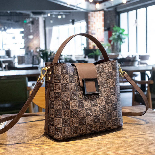 حقيبة نسائية فاخرة خفيفة الوزن عالية الجودة 2022 حقيبة دلو مطبوعة جديدة، حقائب كتف نسائية محمولة متعددة الاستخدامات وعصرية