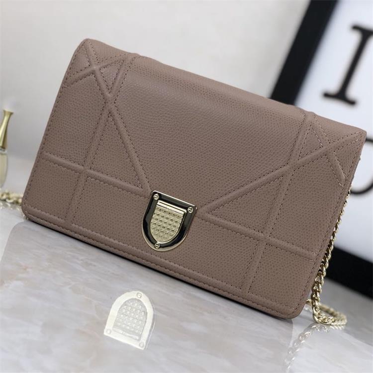 Bag Women New Leather Messenger Bag Chain Small Square Bag Cowhide Original Shoulder Bag Luxury Goods Source