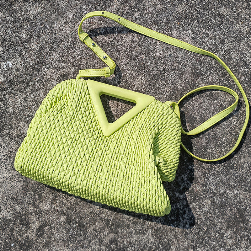 Sac à main en cuir pour femme en forme de nuage, triangle inversé froissé et brodé