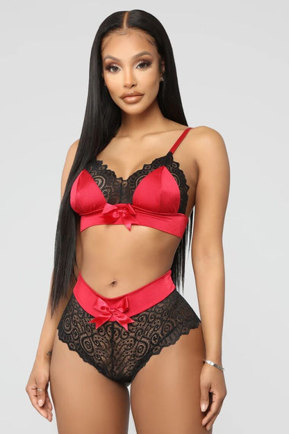 AliExpress sexy lingerie three-point panties lace bra lace suspenders two-piece set one piece dropshipping