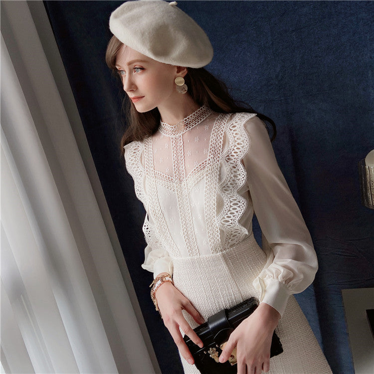 Design niche lace dress with gentle wind and luxury