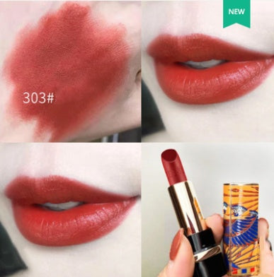 Moisturizing genuine lipstick