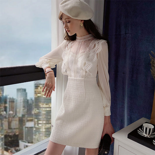 Design niche lace dress with gentle wind and luxury