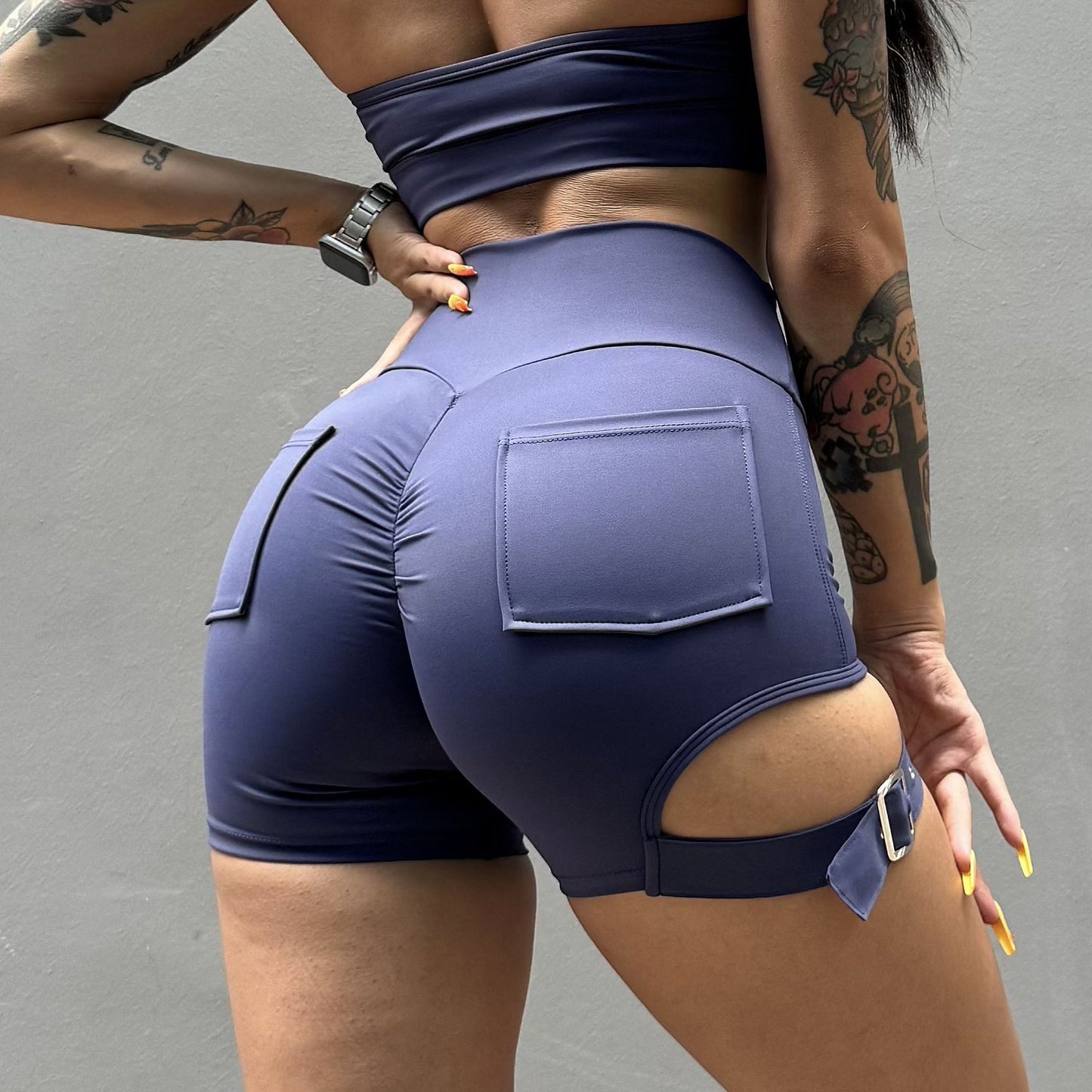 Cargo Pocket Hip Lifting Fitness Shorts