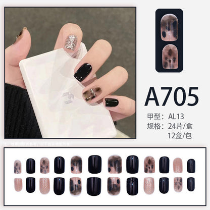 Autumn and winter gentle, sweet and pure desire INS style manicure wear nail polish girl whitening printed ice transparent fake nail polish