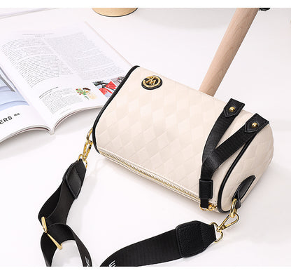 Cross-border leather women's bag large-capacity moon bag cowhide mobile phone bag one-shoulder diagonal high-end live broadcast is exclusively for the niche