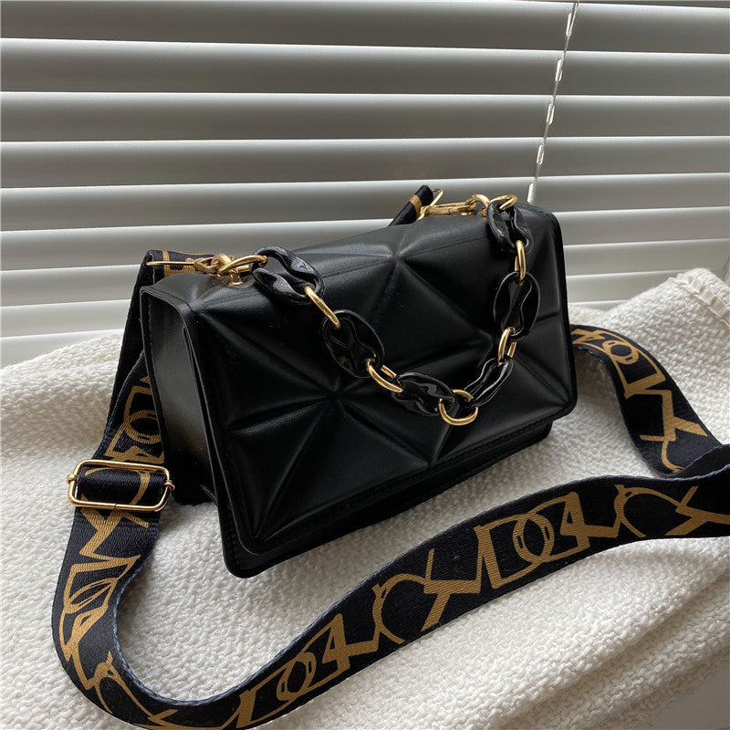 Foreign trade popular chain handbag texture niche rhombus small square bag 2023 new one-shoulder Messenger bag women's bag