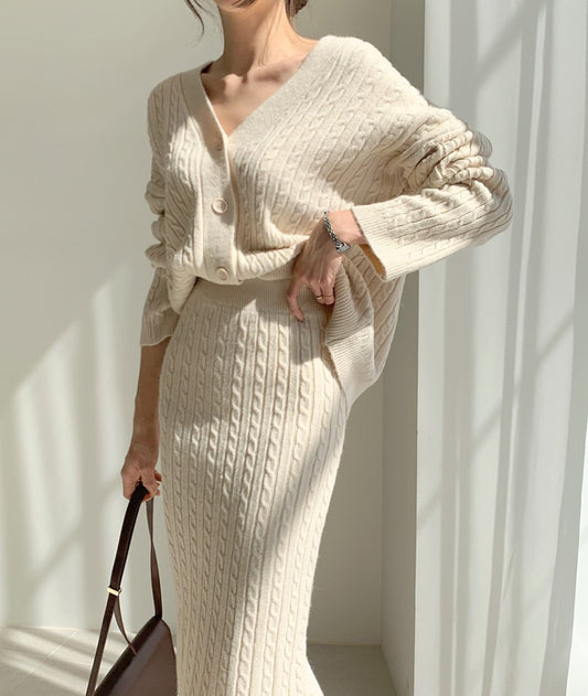 2023 autumn and winter lazy temperament self-cultivation personality knitted sweater women's cardigan coat bag hip knee skirt suit women's clothing