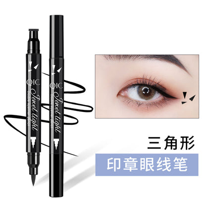 QIC double-headed seal triangle eyeliner, waterproof and non-smudge wing liquid eyeliner pen, vibrato net celebrity, the same beauty makeup