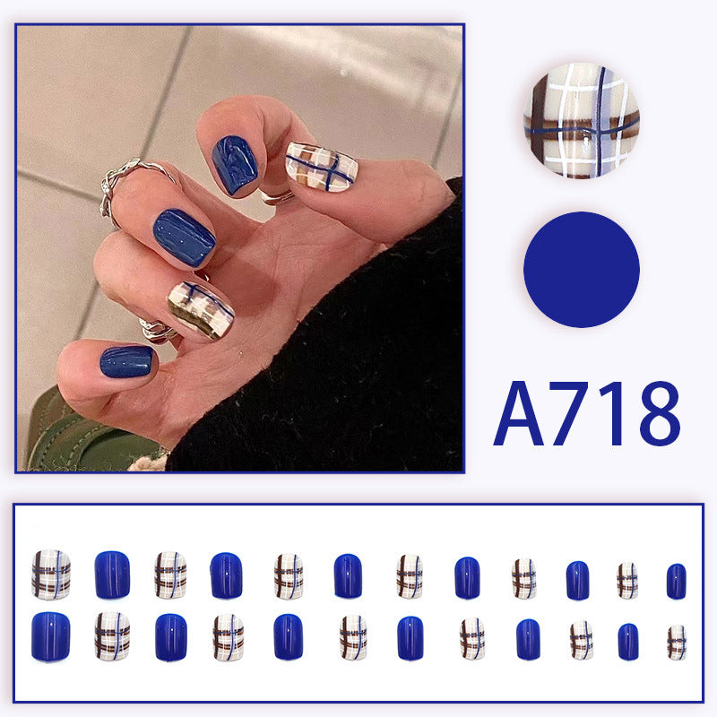 Autumn and winter gentle, sweet and pure desire INS style manicure wear nail polish girl whitening printed ice transparent fake nail polish