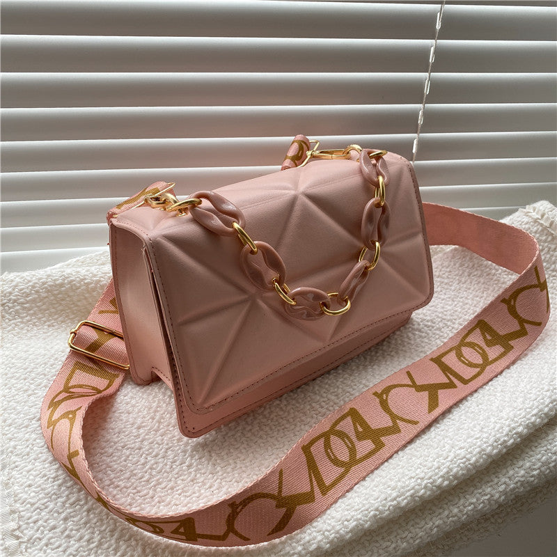 Foreign trade popular chain handbag texture niche rhombus small square bag 2023 new one-shoulder Messenger bag women's bag