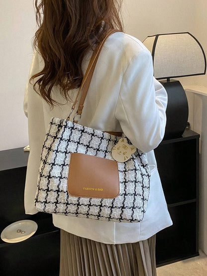 Plaid Shoulder Bag For Women, Large Capacity, Fashionable Commuting Plaid Casual Tote Bag With Pendant