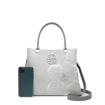 High-end Practical And Atmospheric Handbag As A Gift For Mother